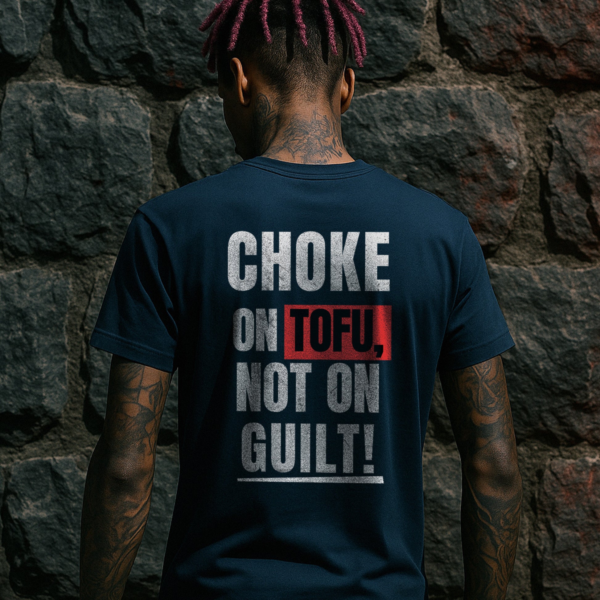 Nachhaltiges Unisex T-Shirt in French Navy mit Backprint „Extinct means Forever“ – Stanley/Stella Creator 2.0 von Natura Umbra, getragen von einem männlichen Model.